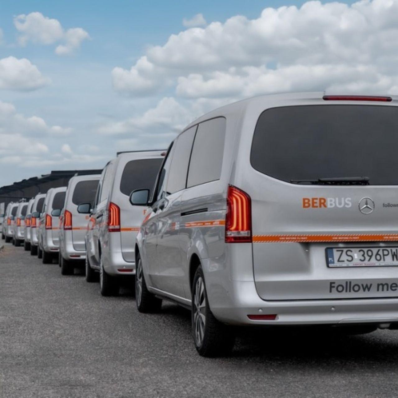 Porady i korzyści z wynajmu minibusu na wycieczki rodzinne i wydarzenia specjalne